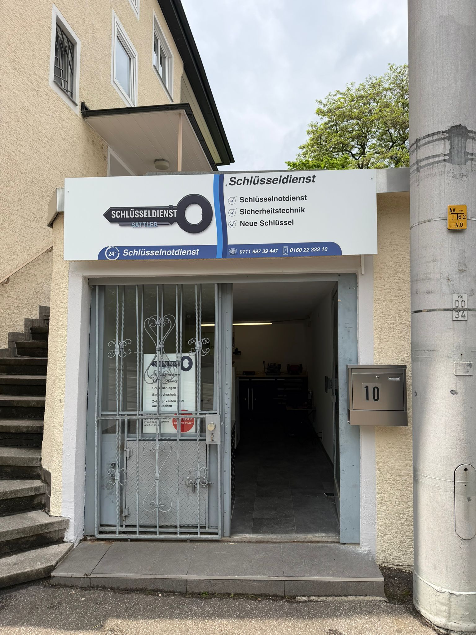 Schlüsseldienst Sattler mit Ladengeschäft in Stuttgart
